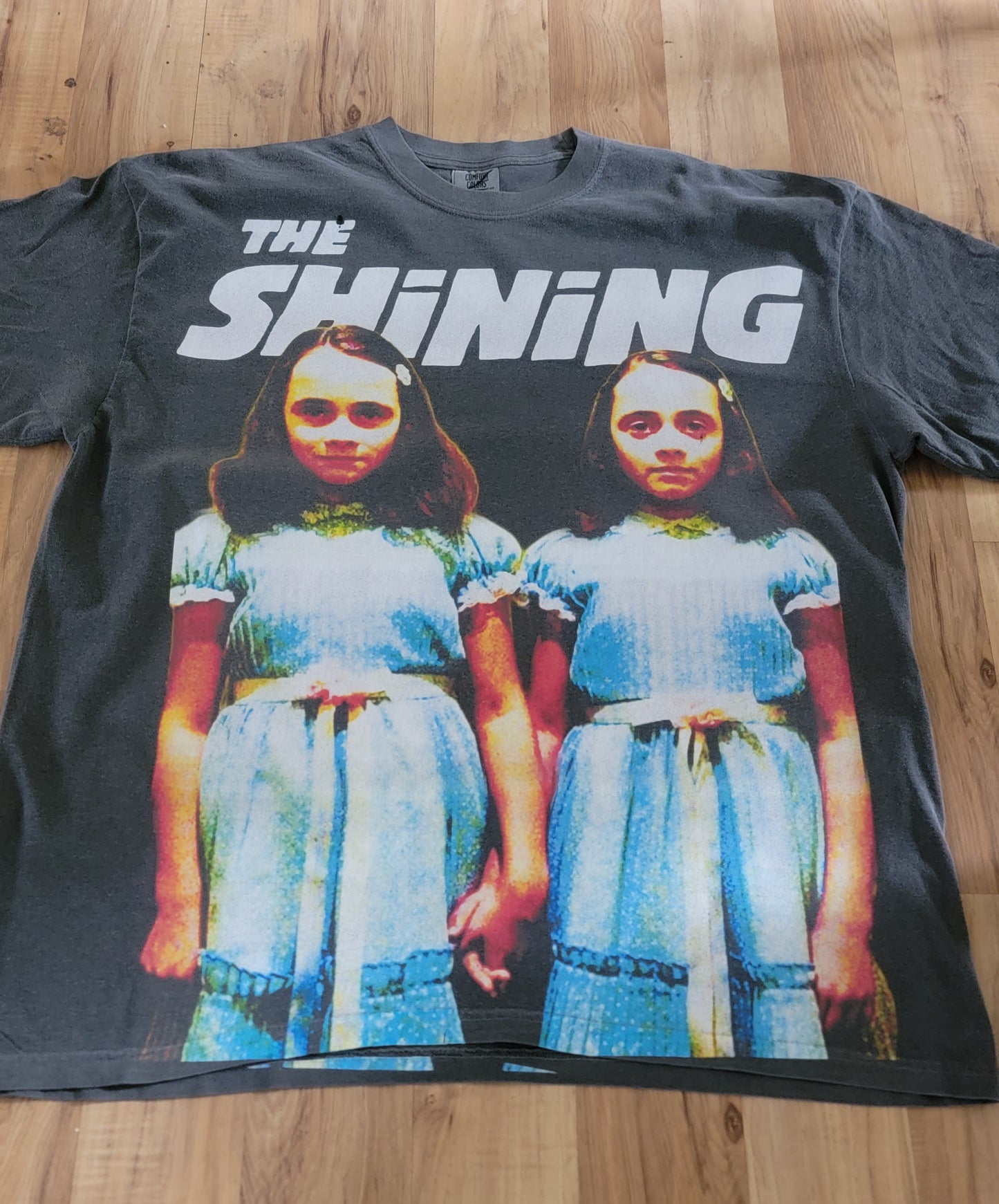 THE SHINING ON SHAKA HEAVYWEIGHT GARMET DYED T SHIRT