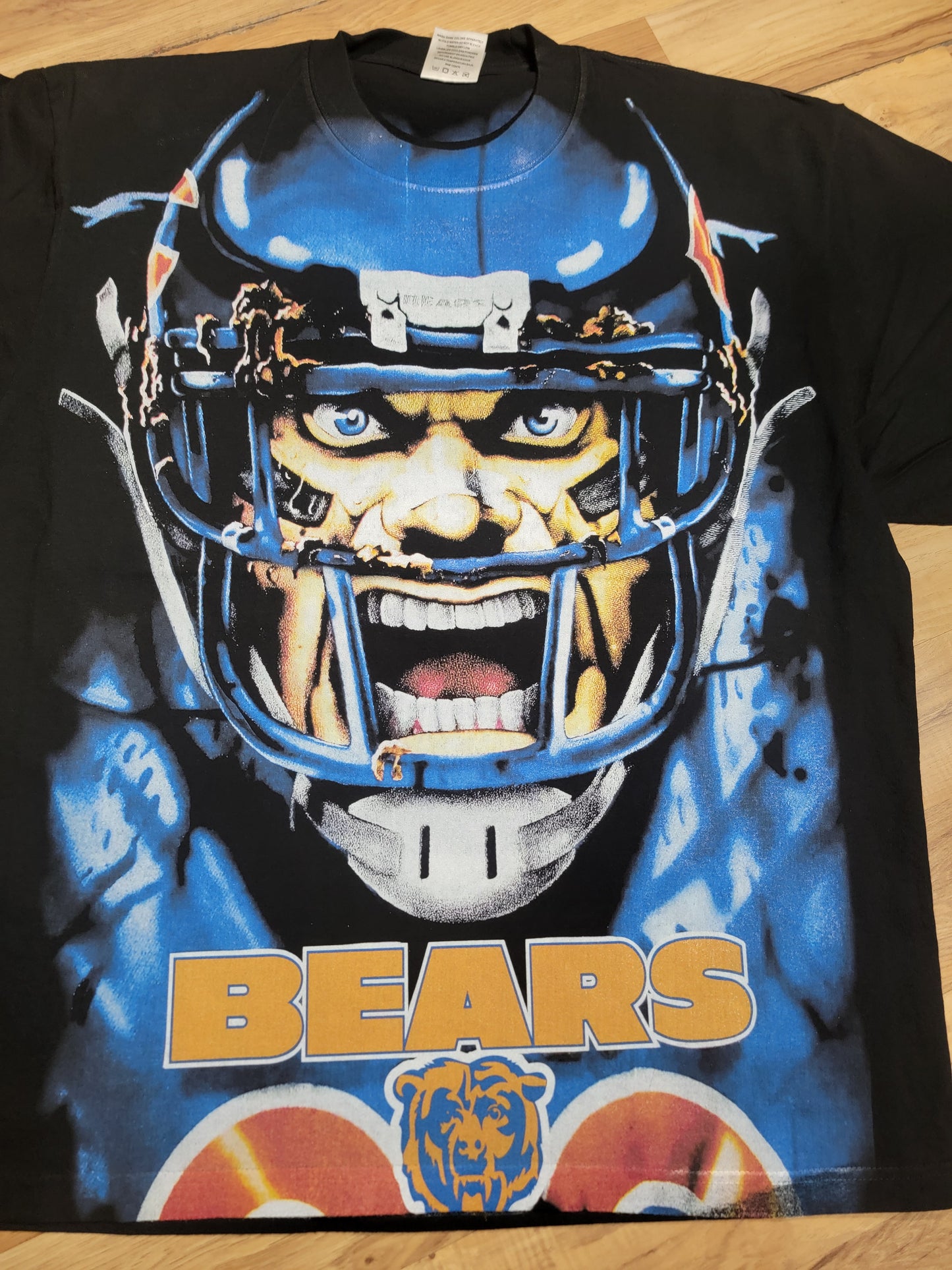 BEARS JUMBO PRINT ON SHAKA HEAVY GARMET DYED T SHIRT