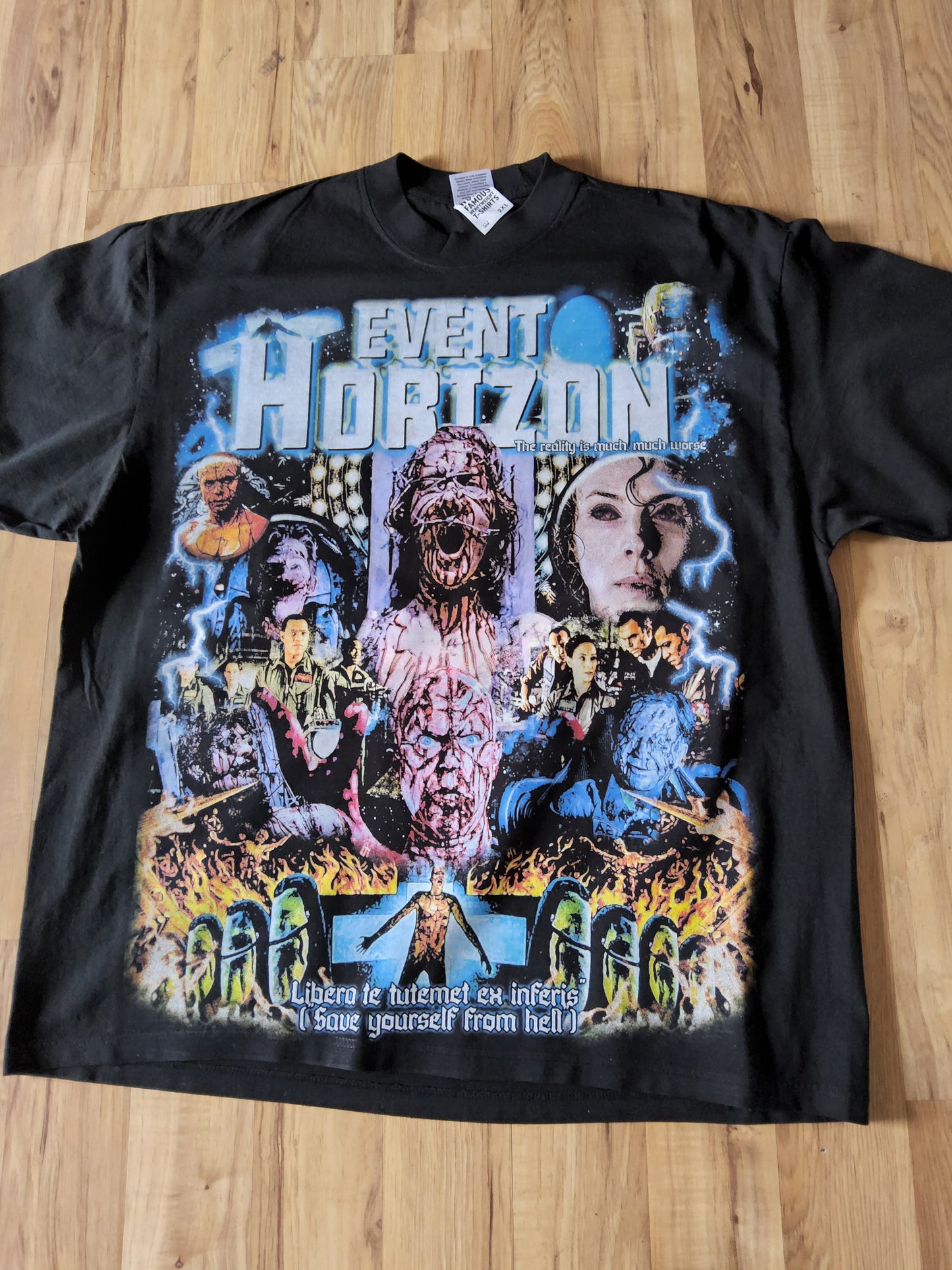 EVENT HORIZON ON SHAKA HEAVYWEIGHT GARMET DYED T SHIRT