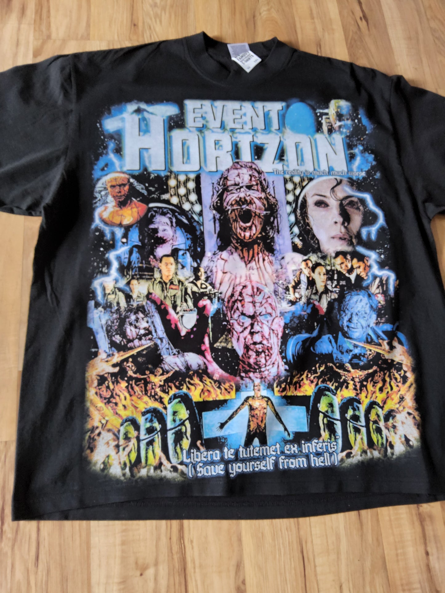 EVENT HORIZON ON SHAKA HEAVYWEIGHT GARMET DYED T SHIRT