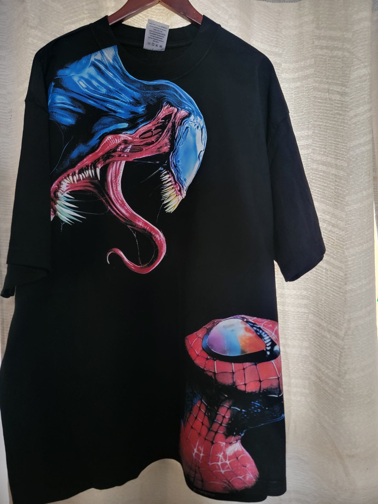 VENOM VS SPIDERMAN ON A SHAKA HEAVYWEIGHT GARMET DYED T SHIRT "MODERN"