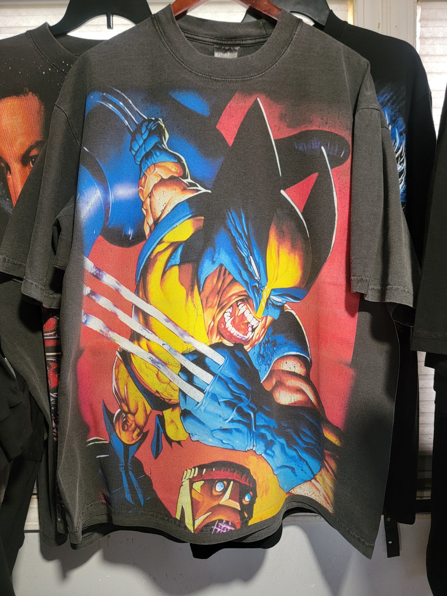 WOLVERINE ON SHAKA HEAVYWEIGHT GARMET DYED T SHIRT