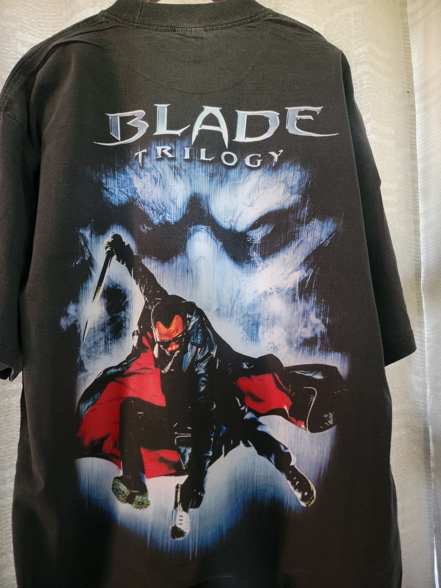 BLADE ON SHAKA HEAVYWEIGHT GARMET DYED T SHIRT
