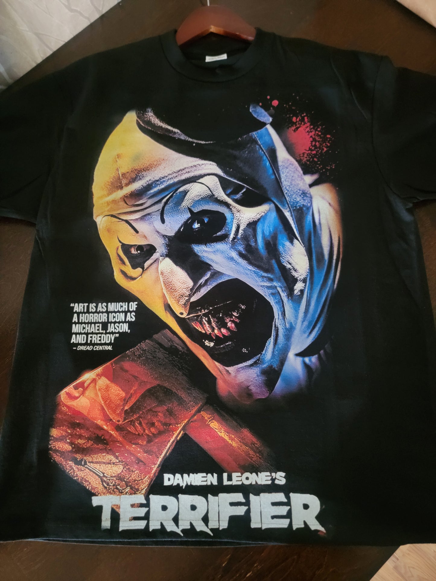 TERRIFIER ON SHAKA HEAVYWEIGHT GARMET DYED T SHIRT "HORROR"