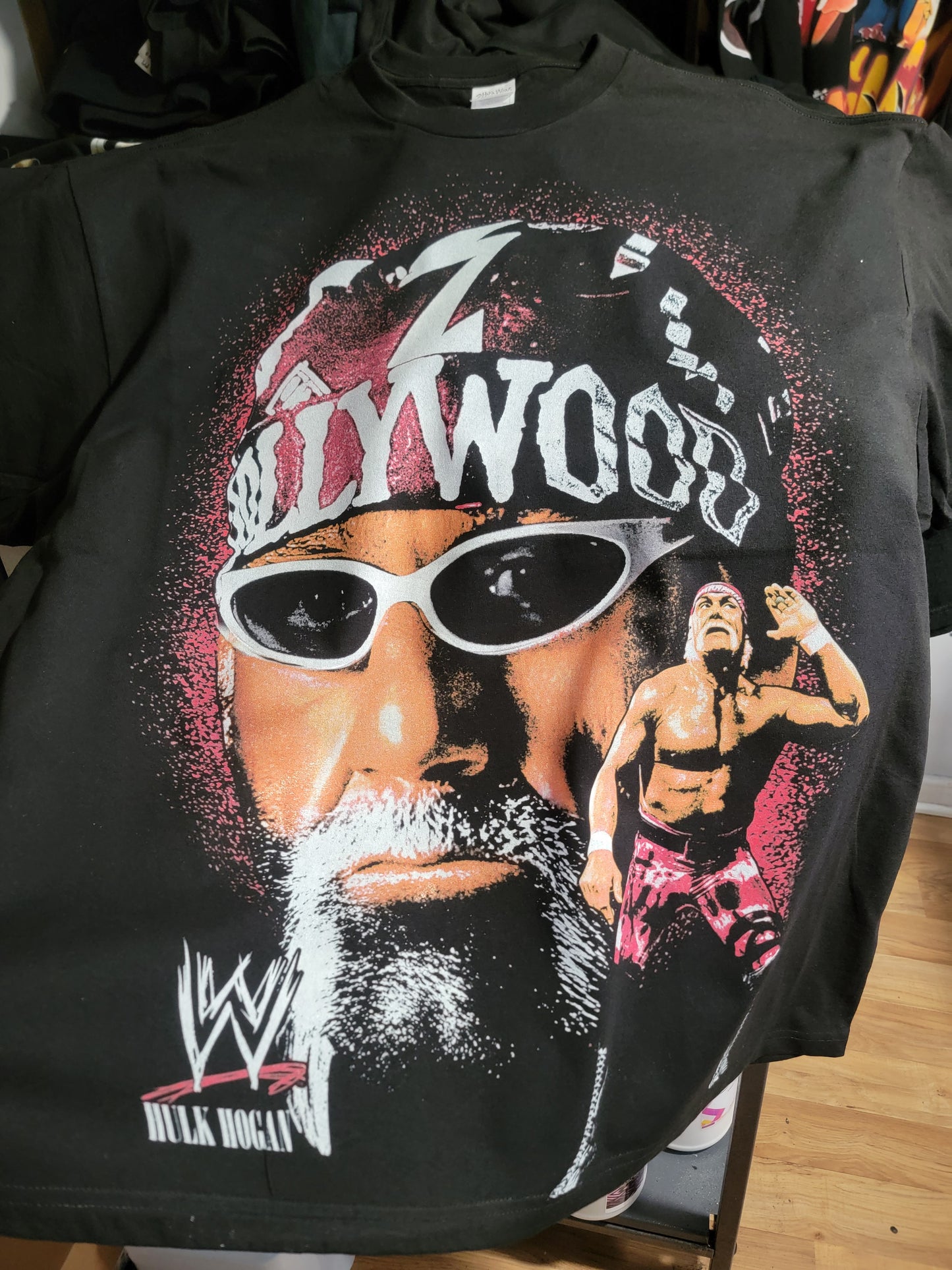 HULK HOGAN BIG FACE,"WRESTLING "BIG PRINT