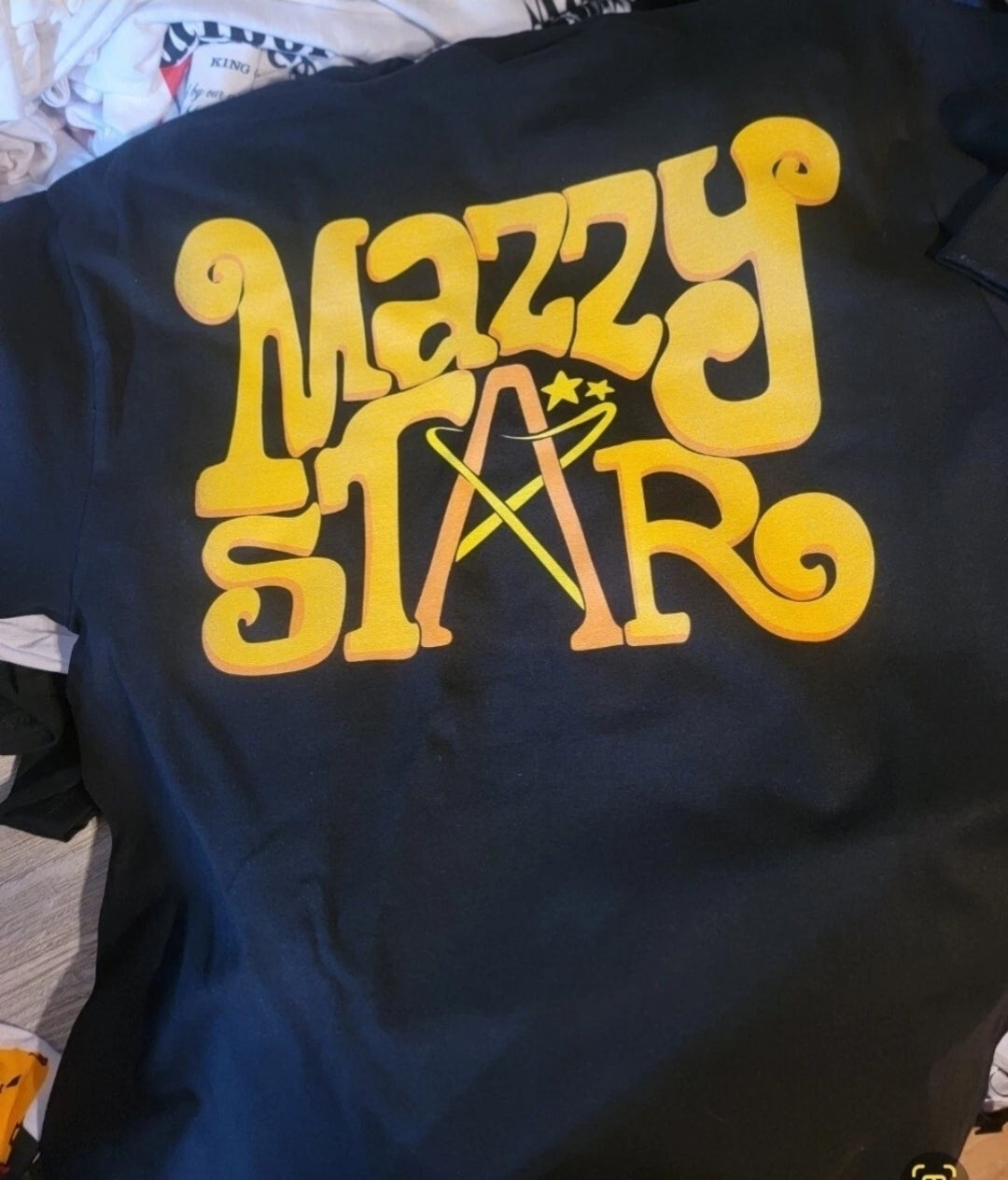 MAZZY STAR ON SHAKA HEAVYWEIGHT GARMET DYED T SHIRT