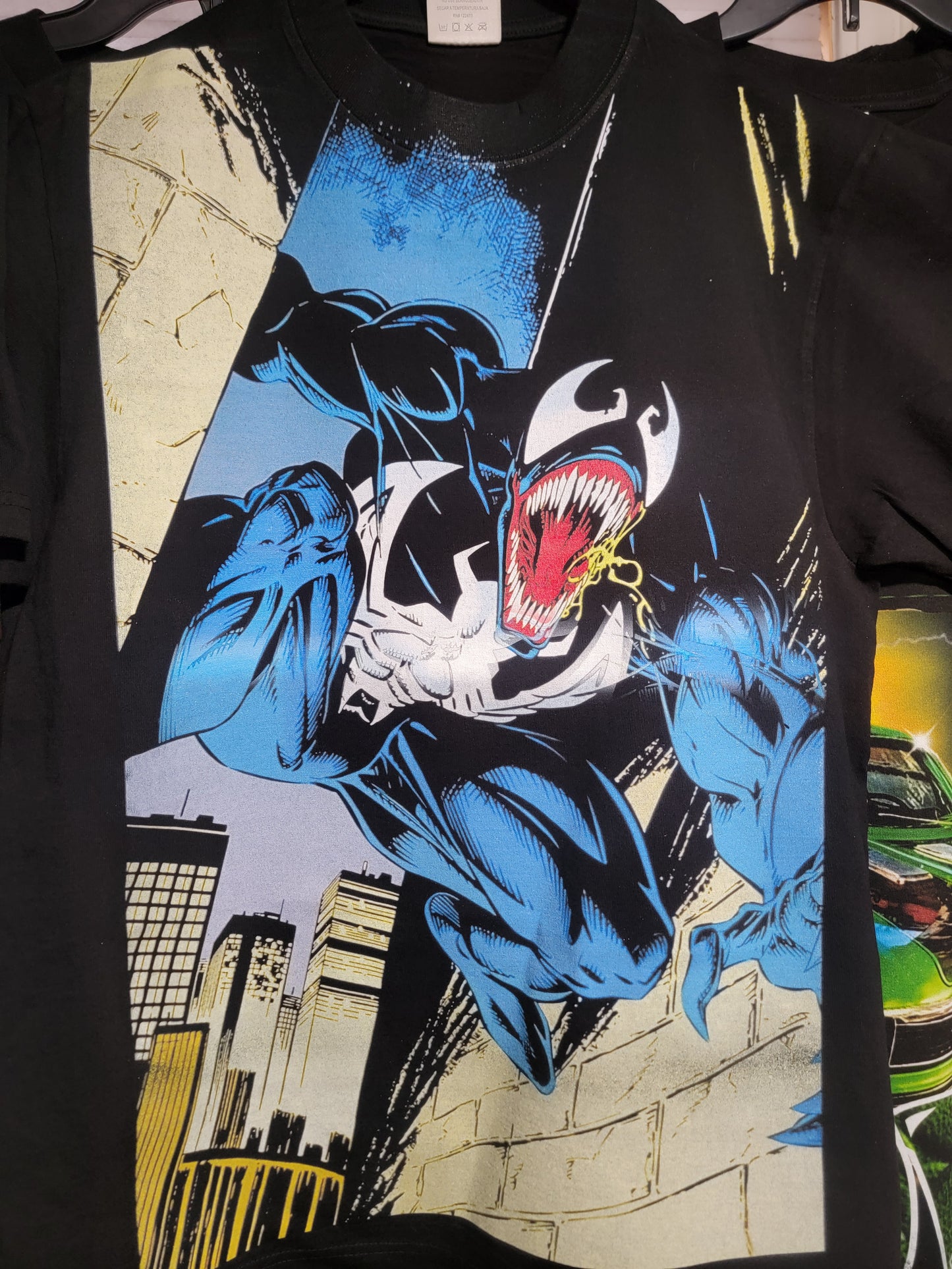 VENOM ON SHAKA HEAVYWEIGHT GARMET DYED T SHIRT BIG PRINT