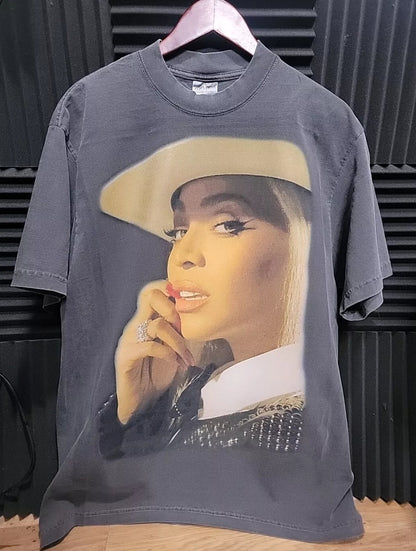 BEYONCE TEXAS HOLD EM T SHIRT ON SHAKA SUPERMAX HEAVYWEIGHT VNTG GREY