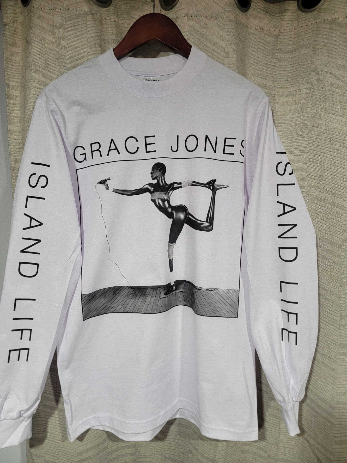 GRACE JONES ISLAND LIFE LONG SLEEVE SLEEVE on shaka heavyweight