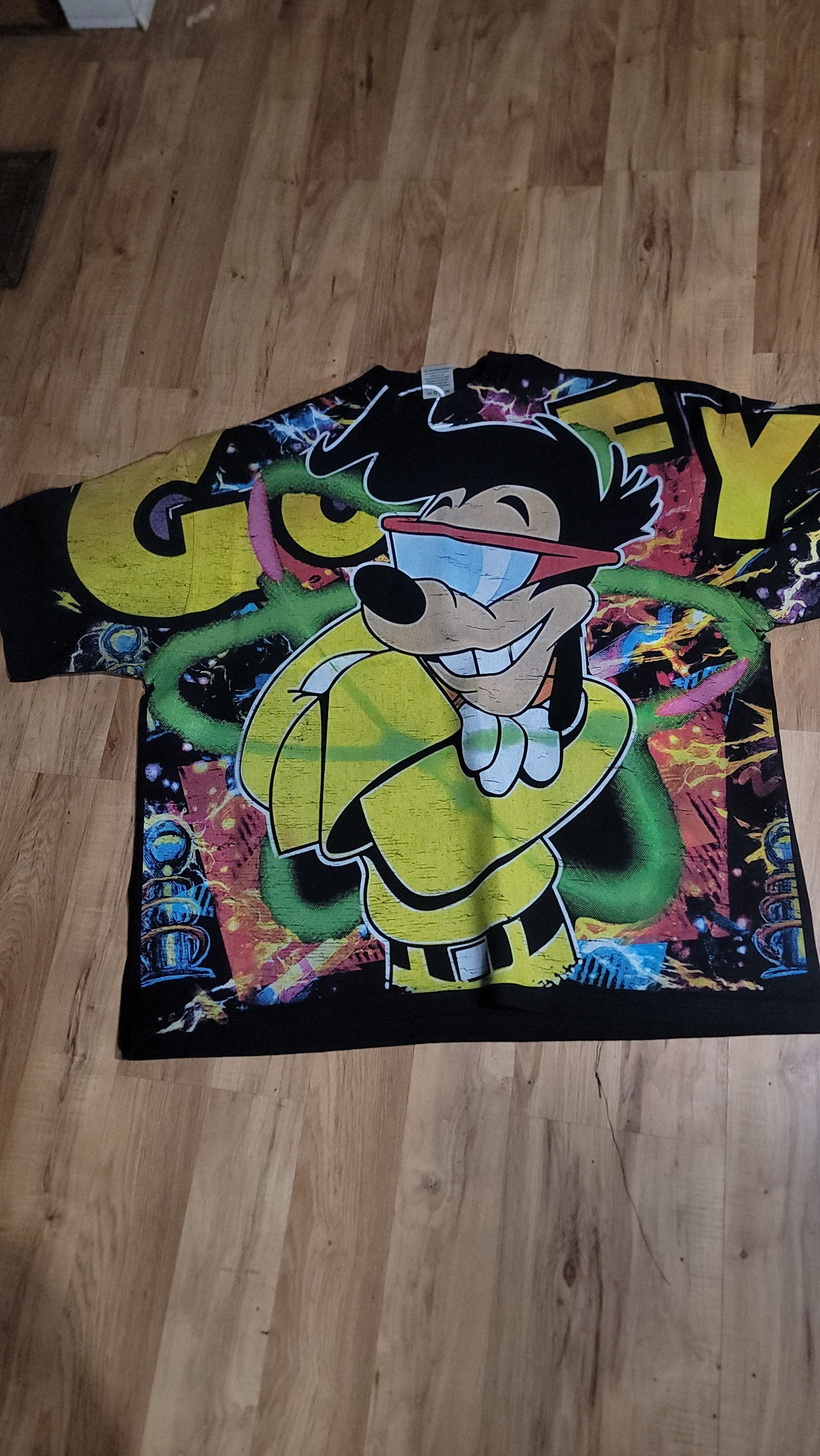 GOOFY POWERLINE AOP (FRONT ONLY)ON SHAKA HEAVYWEIGHT GARMET DYED T SHIRT