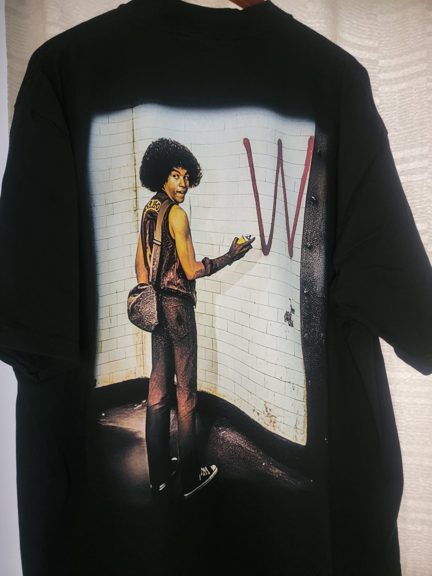 REMBRANDT FROM THE WARRIORS TAGGING WALL ON SHAKA SUPERMAX HEAVYWEIGHT GARMET DYED T SHIRT