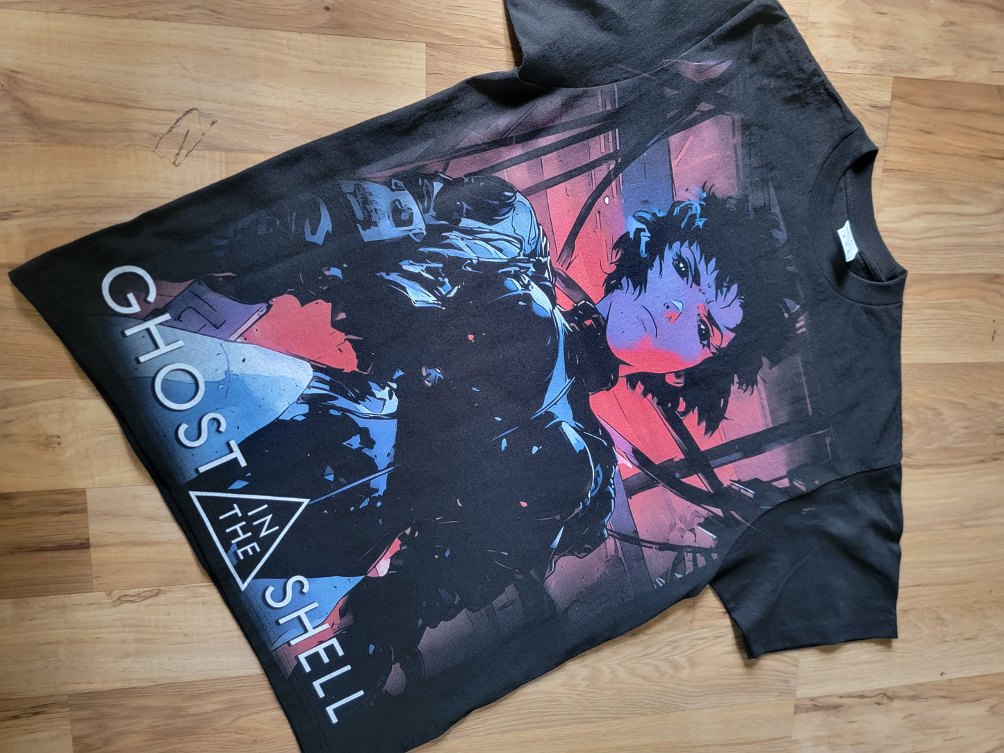 GHOST IN A SHELL ON SHAKA HEAVYWEIGHT GARMET DYED T SHIRT
