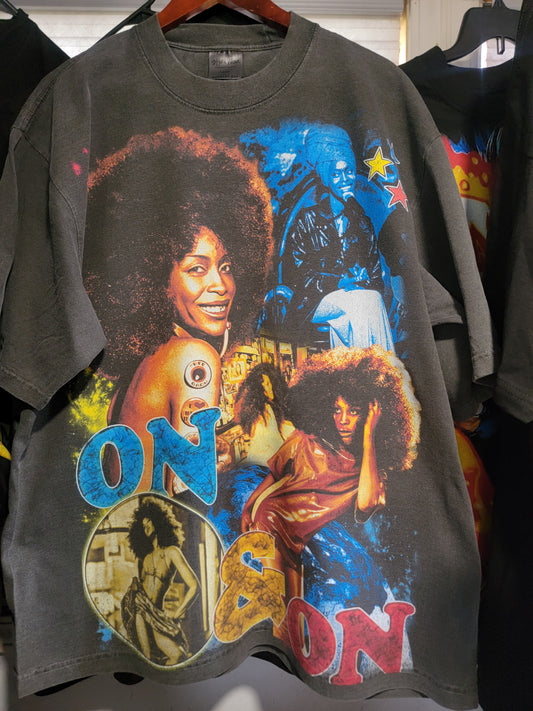 ERYKAH BADU ON SHAKA HEAVYWEIGHT GARMET DYED T SHIRT (FRONT ONLY)