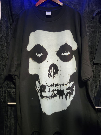MISFITS 20 YEAR ANNIVERSARY ON SHAKA HEAVYWEIGHT GARMET DYED T SHIRT