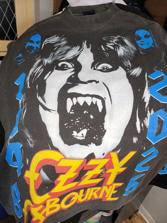 OZZY (FRONT ONLY)Jumbo print ON SHAKA HEAVYWEIGHT GARMET DYED T SHIRT