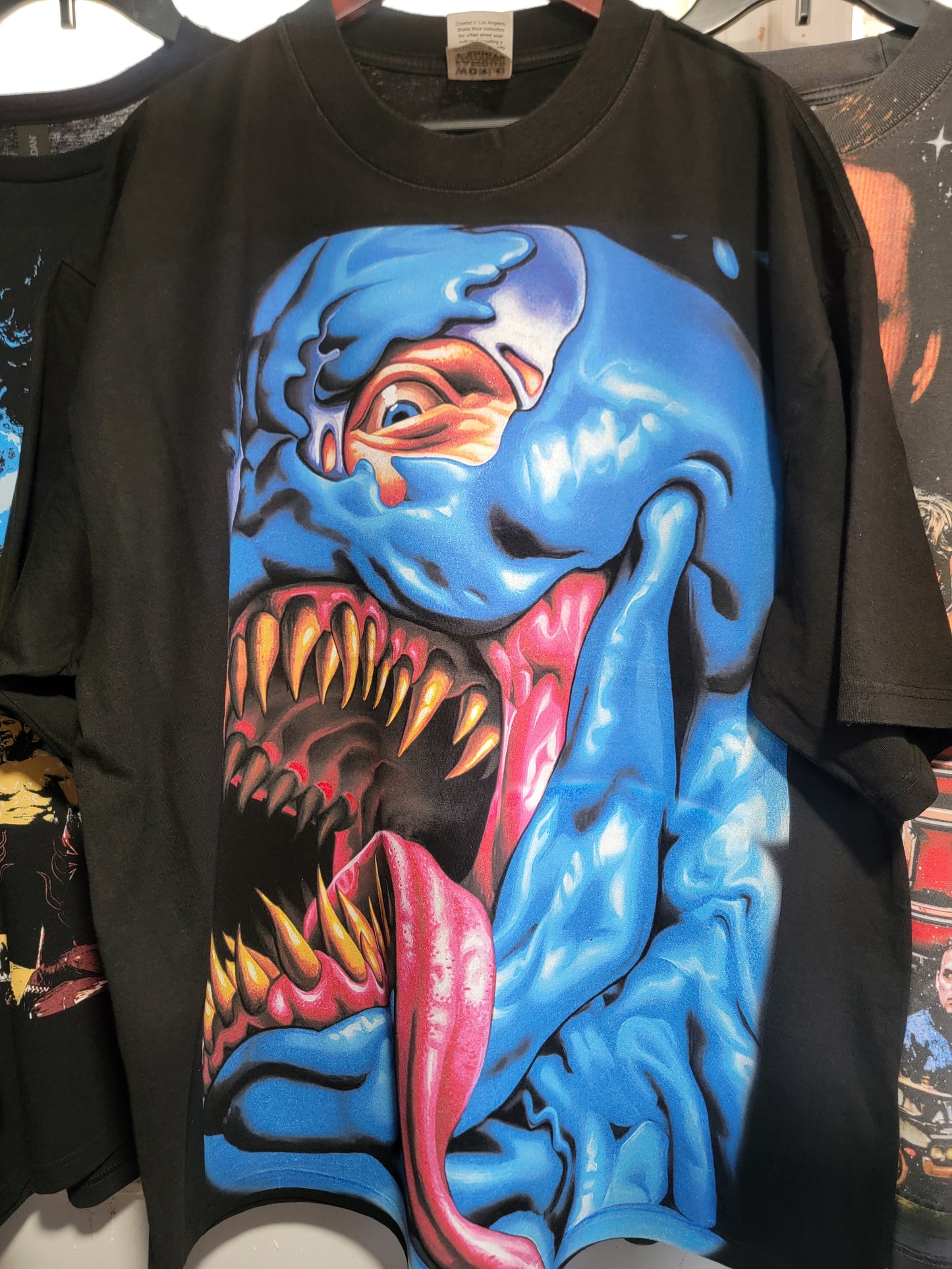 VENOM ON SHAKA HEAVYWEIGHT GARMET DYED T SHIRT