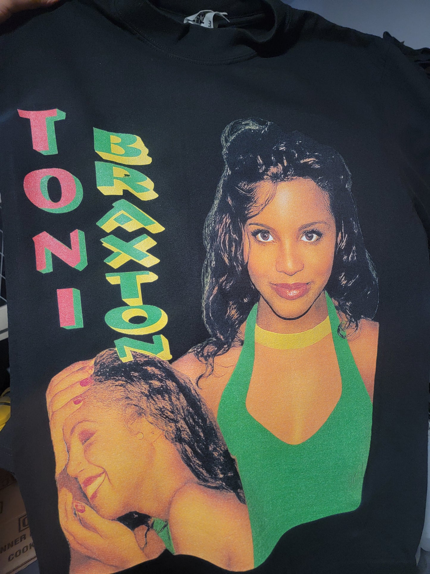 TONI BRAXTON ON SHAKA HEAVYWEIGHT GARMET DYED T SHIRT