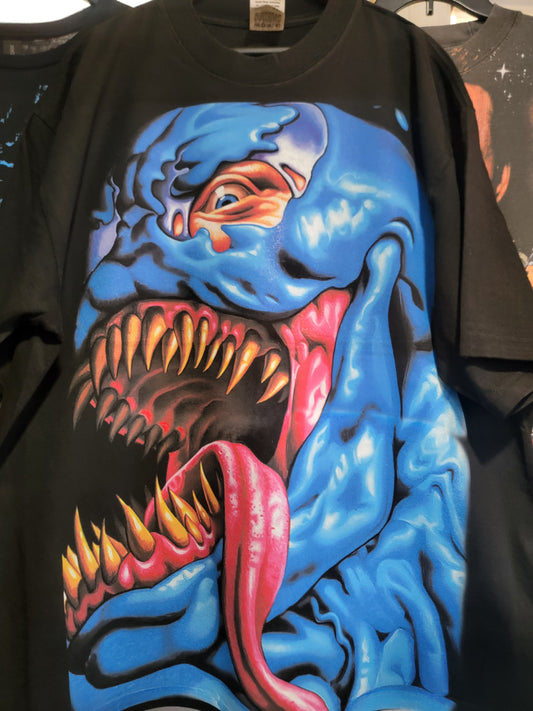 VENOM ON SHAKA HEAVYWEIGHT GARMET DYED T SHIRT