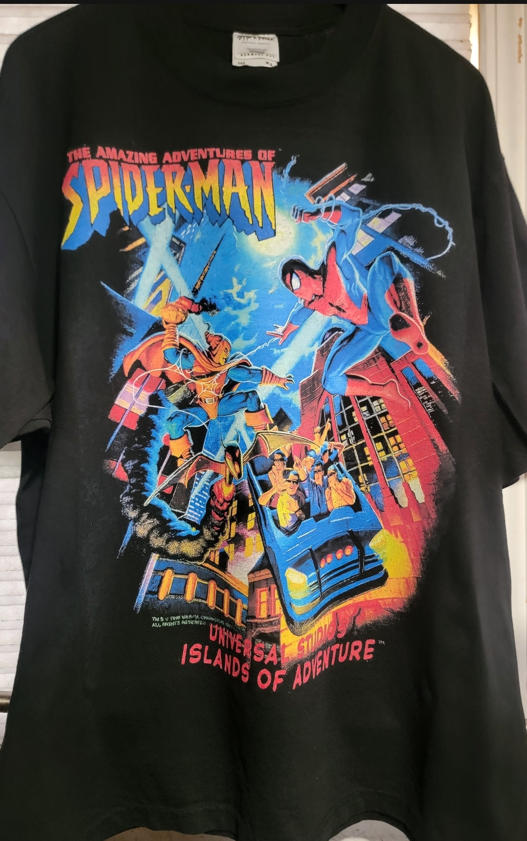 1998 Universal Studios Spider-Man remake On SHAKA HEAVYWEIGHT GARMET SHIRT