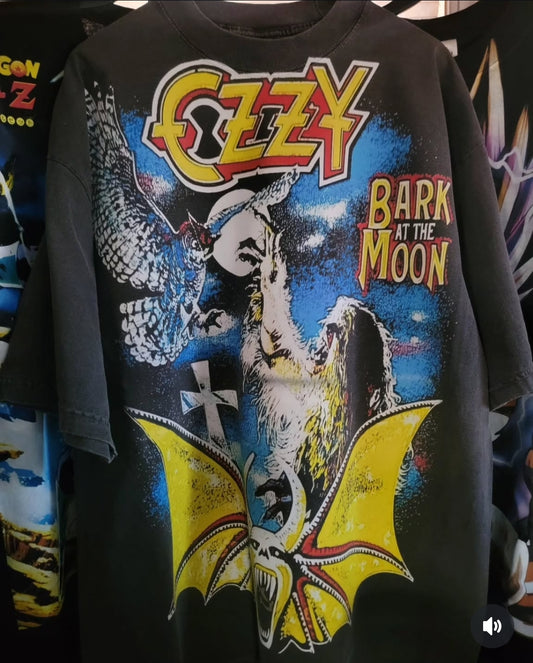 OZZY Jumbo print ON SHAKA HEAVYWEIGHT GARMET DYED T SHIRT
