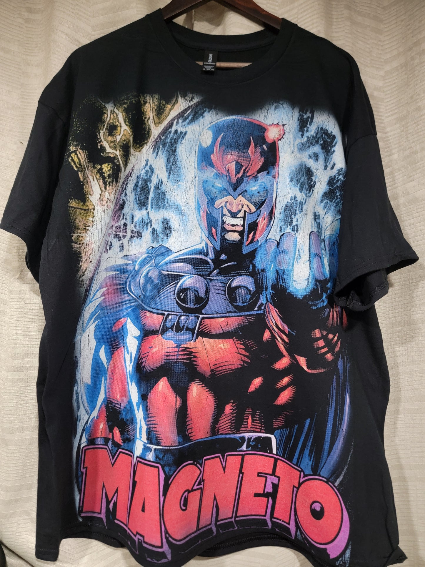 MAGNETO ON SHAKA HEAVYWEIGHT GARMET DYED T SHIRT