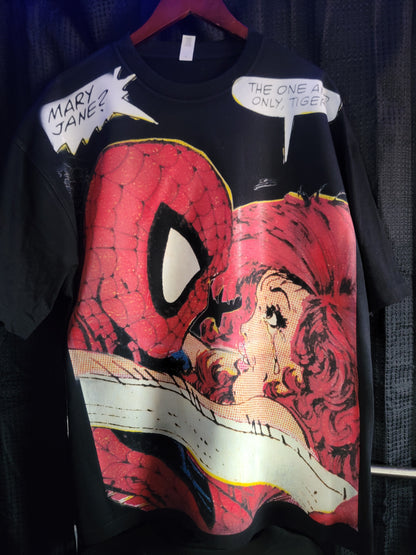 SPIDERMAN MARYJANE ON SHAKA HEAVY GARMET DYED T